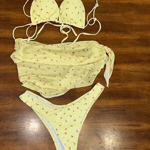 SHEIN Yellow Floral Bikini Set